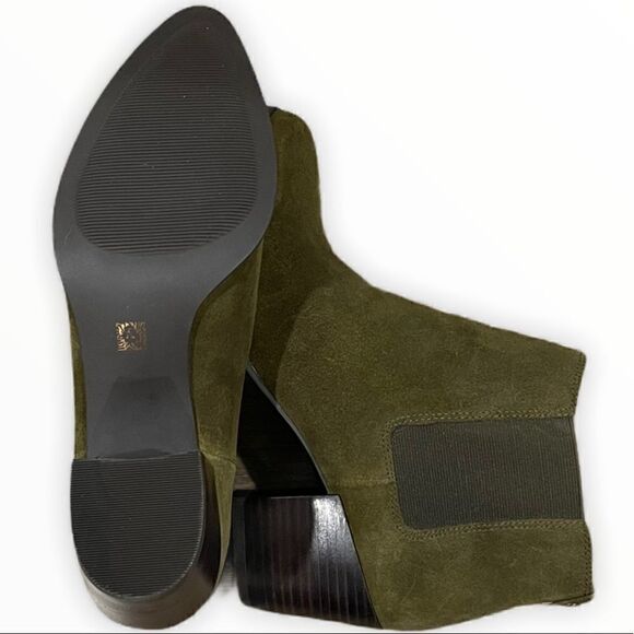 Anne Klein Geordanna Block-Heel Bootie in Size 9 - Picture 9 of 11